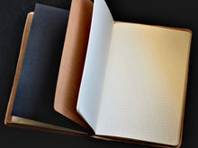 Load image into Gallery viewer, The Traveler - Black with Snap