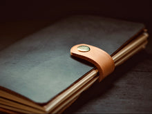 Load image into Gallery viewer, The Traveler - Black with Snap
