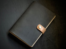 Load image into Gallery viewer, The Traveler - Black with Snap
